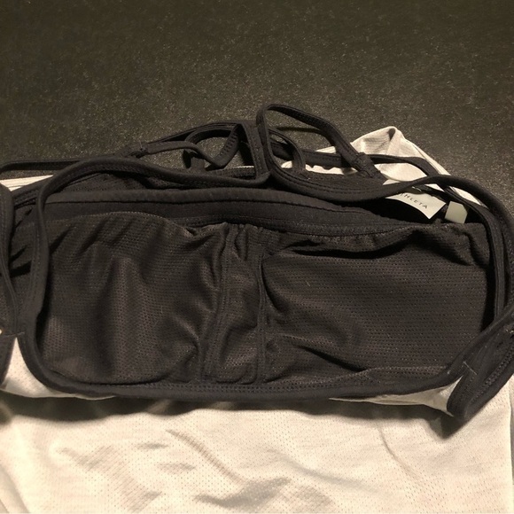 ATHLETA White Black Strappy Tank Top Athletic Built in Sports Bra Womens Medium - Picture 3 of 7